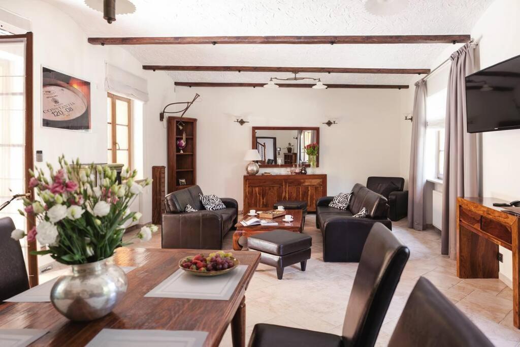 Constantia By Grape Hotel Βρότσλαβ Εξωτερικό φωτογραφία
